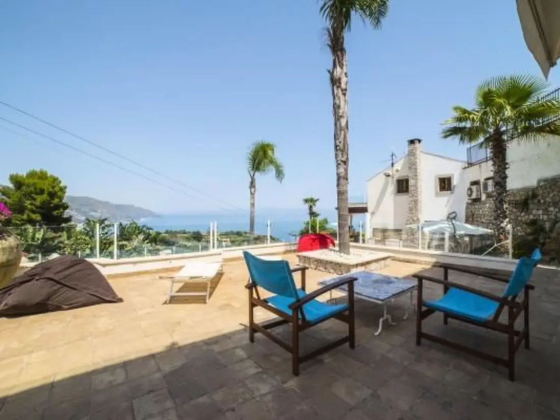 Résidence Wohnung mit Meerblick, Balkon und Pool