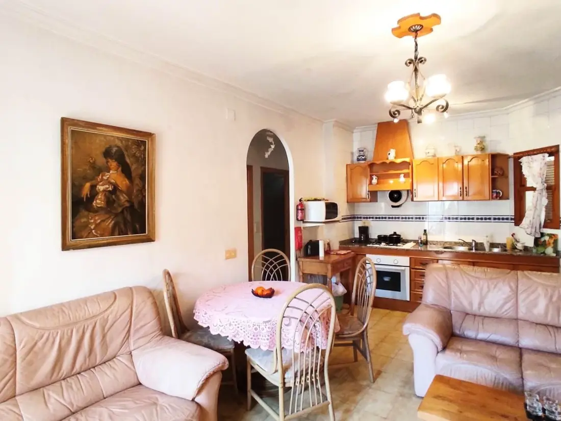 Résidence mit Terrasse