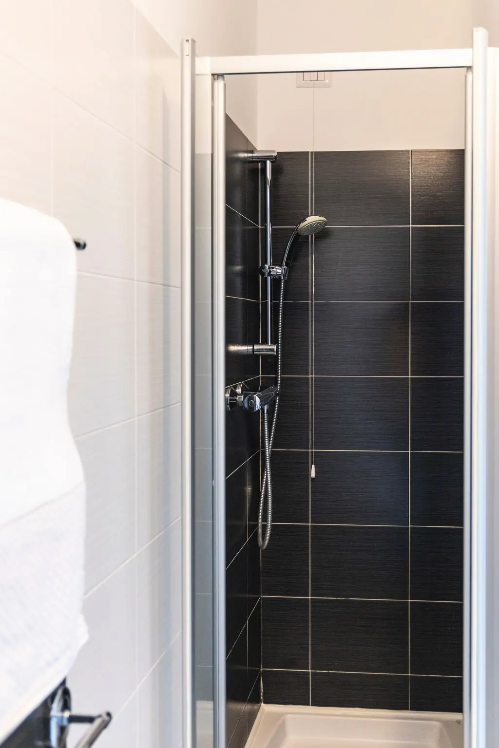Résidence Wohnung mit Schwimmbad und fantastischem Seeblick