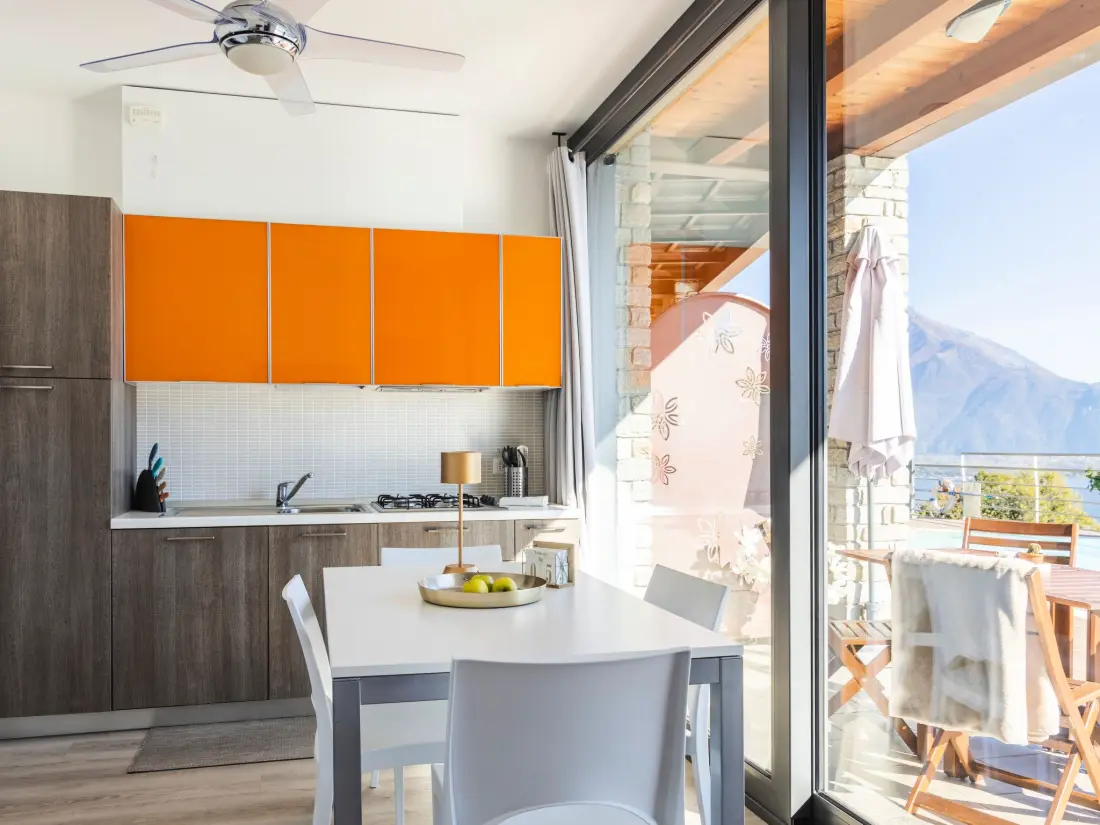 Résidence Wohnung mit Schwimmbad und fantastischem Seeblick
