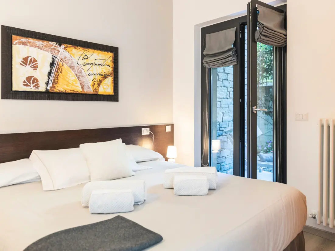 Résidence Wohnung mit Schwimmbad und fantastischem Seeblick