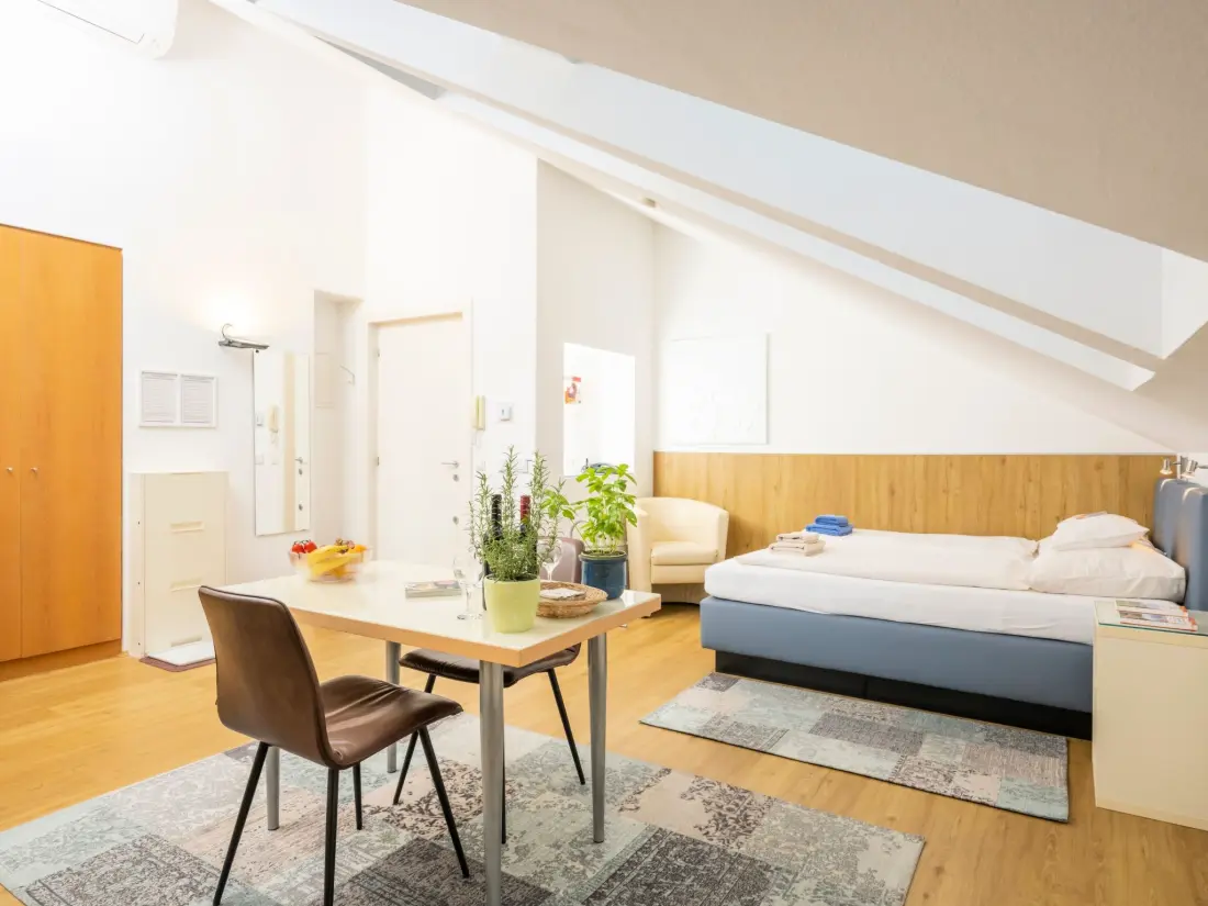 Résidence Helles Ferienstudio im Dachgeschoss für Pärchenurlaub