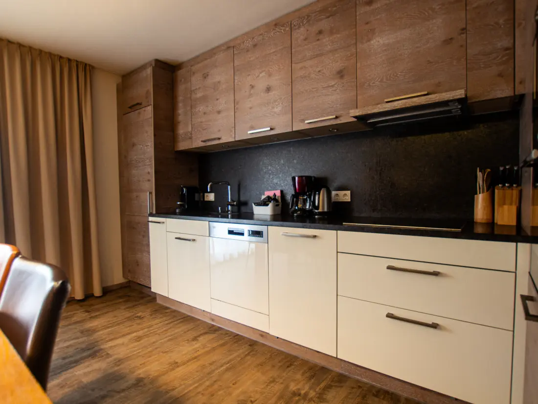 Résidence Max Residence im Zentrum mit Terrasse, Garage