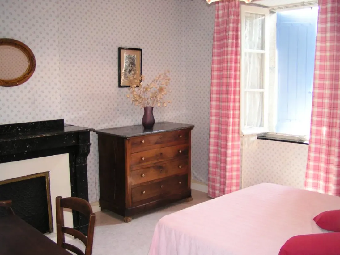 Gîte de France à Brousses Et Villaret  1