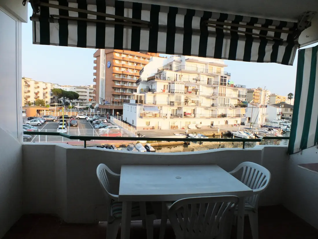 Location de Vacances Roses 116