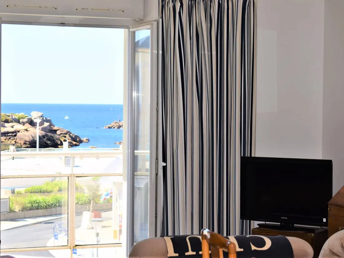 Location de Vacances TREGASTEL 9