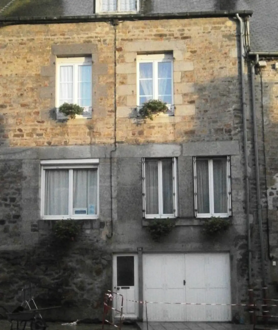 Gîte à Villedieu Les Poeles  2