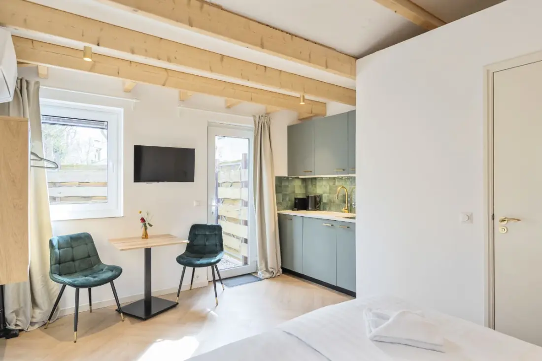 Studio Oak