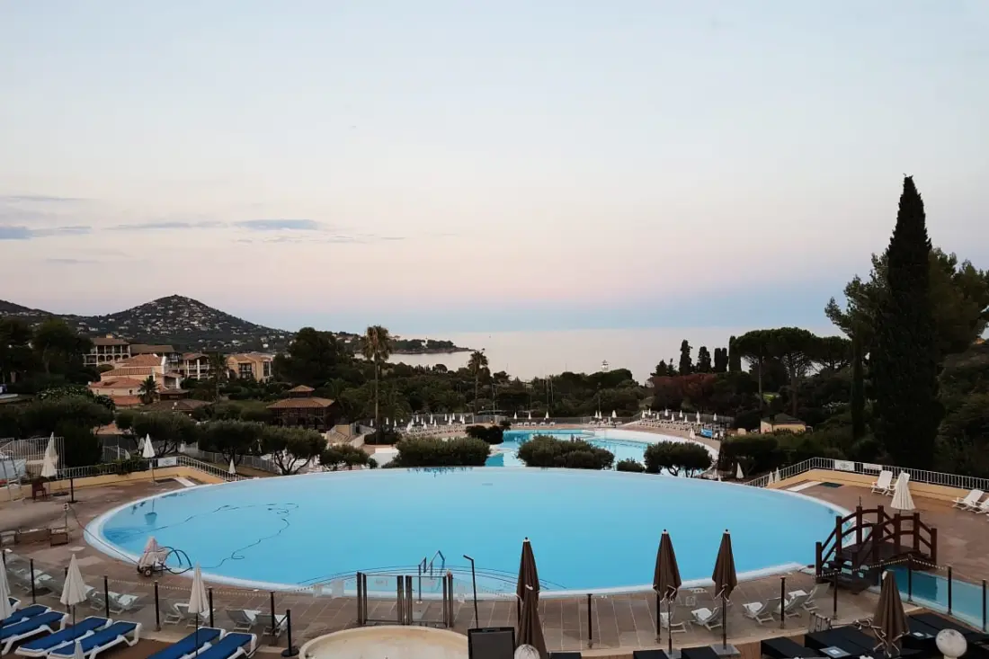 Cap Esterel En Famille - 2pièces Vue Mer Jardin Piscine Clim Parking Inclus