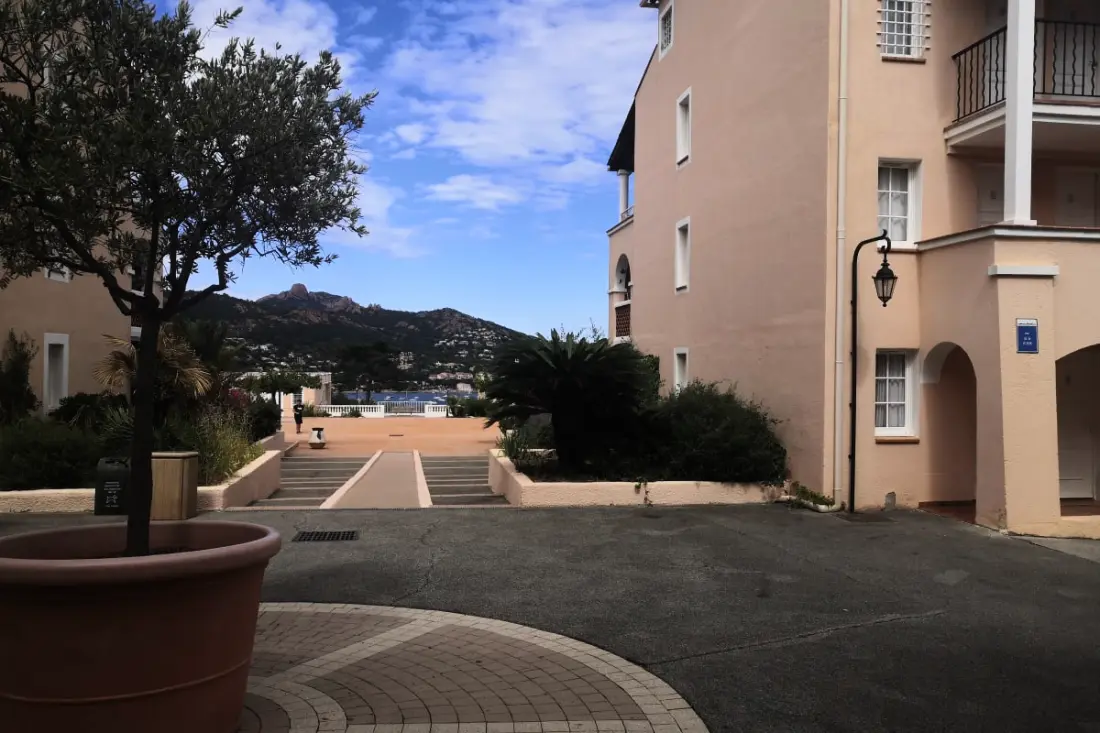 Cap Esterel En Famille - 2pièces Vue Mer Jardin Piscine Clim Parking Inclus