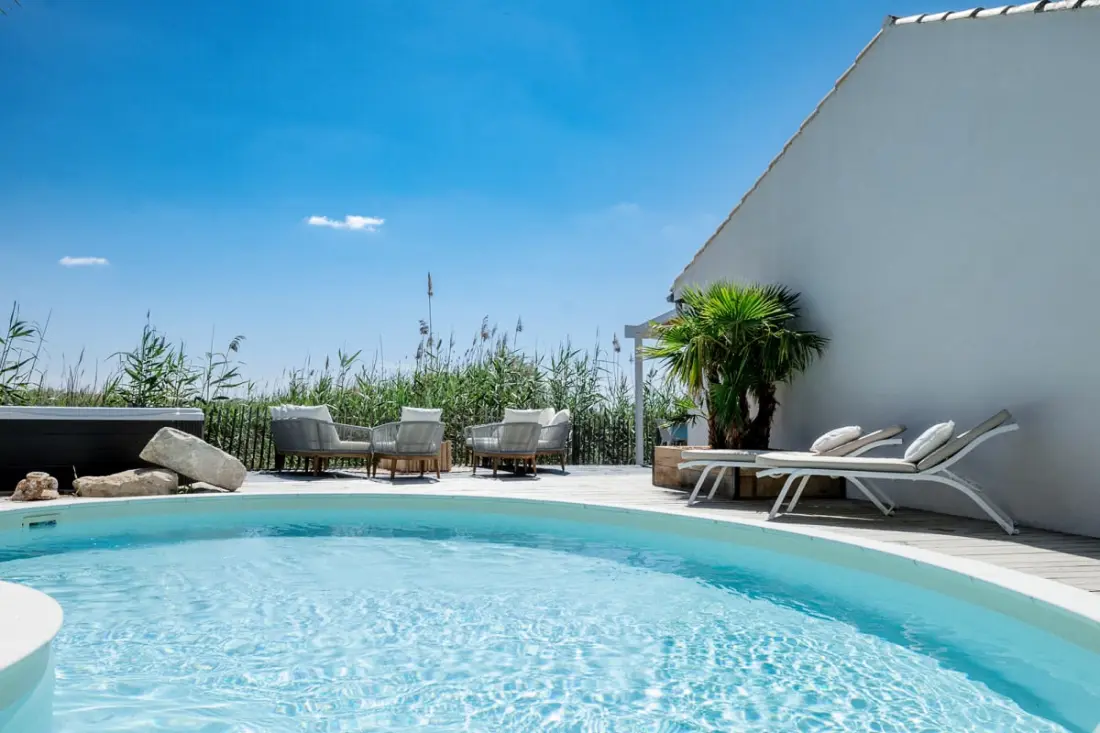 Résidence La Perle Rose Villa Standing 5 étoiles Avec Piscine Jacuzzi Et Superbe Vue