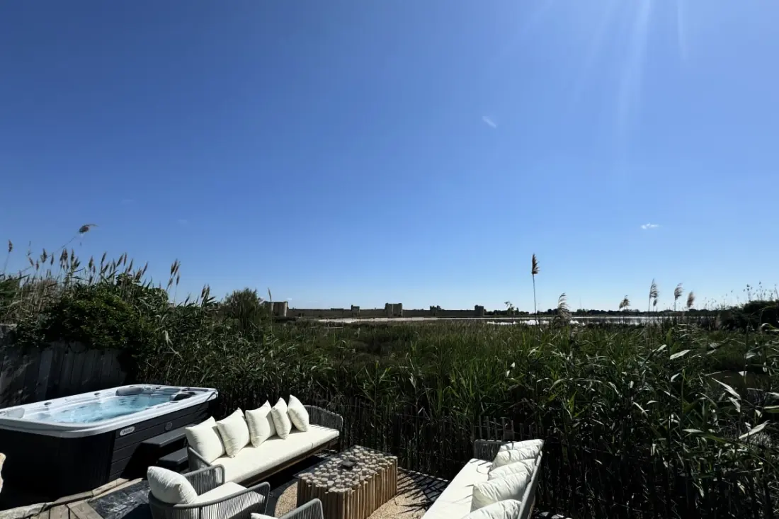 Résidence La Perle Rose Villa Standing 5 étoiles Avec Piscine Jacuzzi Et Superbe Vue