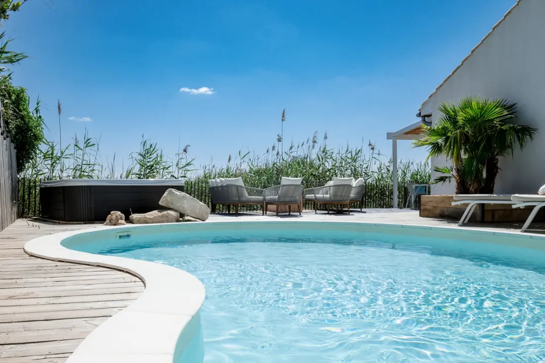 Résidence La Perle Rose Villa Standing 5 étoiles Avec Piscine Jacuzzi Et Superbe Vue