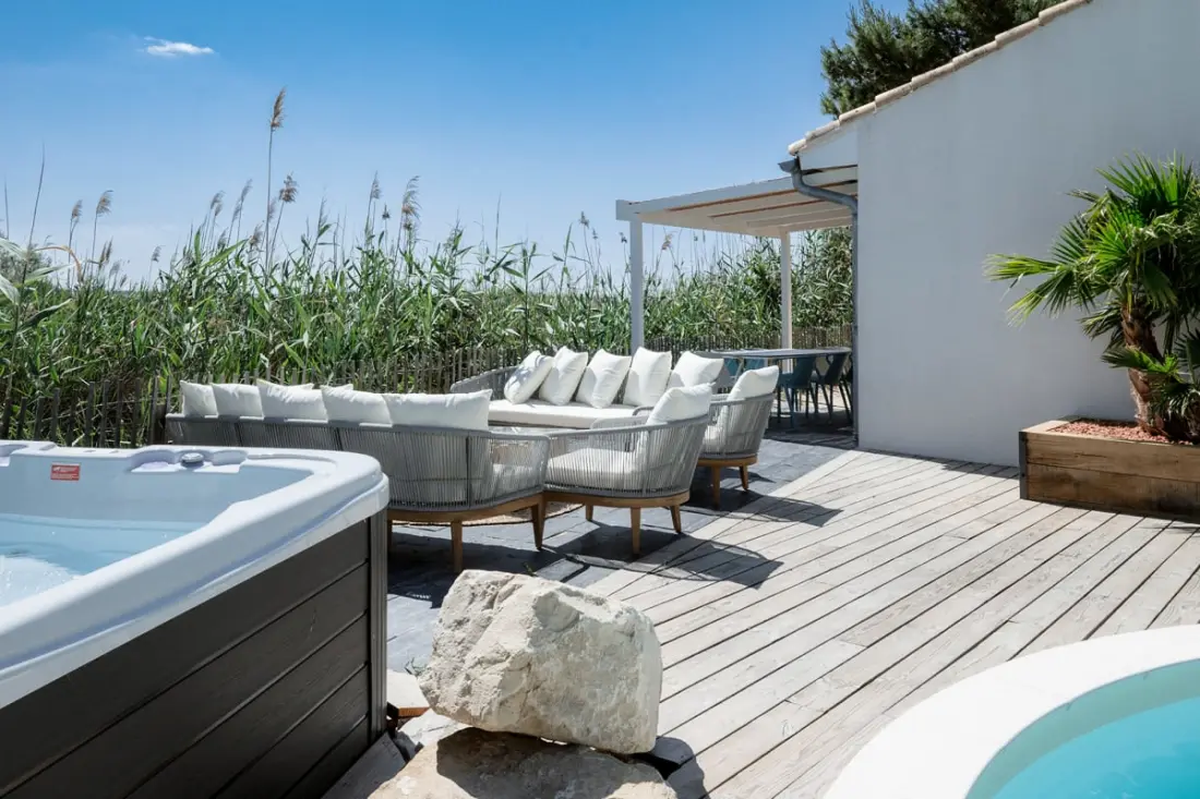 Résidence La Perle Rose Villa Standing 5 étoiles Avec Piscine Jacuzzi Et Superbe Vue