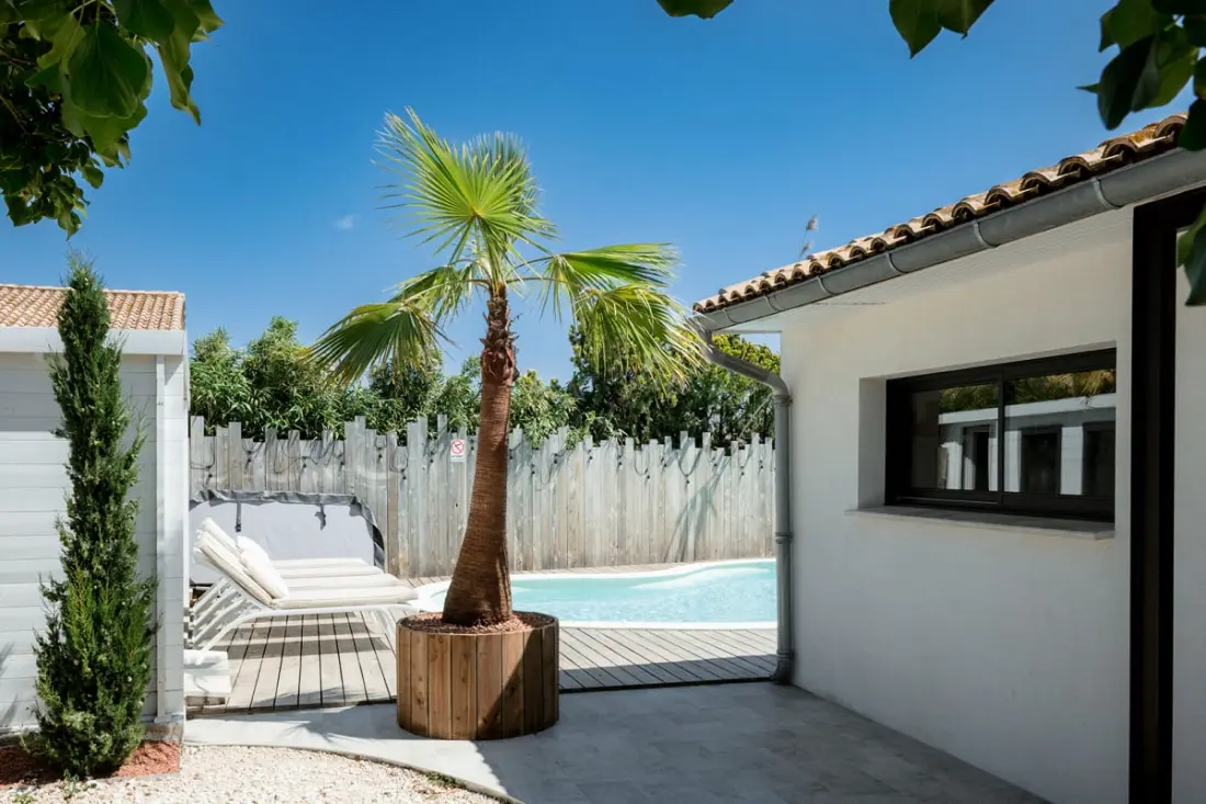 Résidence La Perle Rose Villa Standing 5 étoiles Avec Piscine Jacuzzi Et Superbe Vue