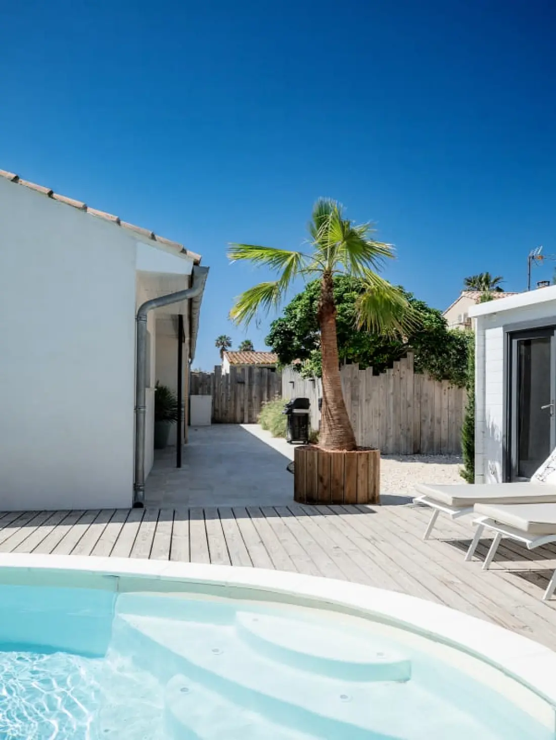 Résidence La Perle Rose Villa Standing 5 étoiles Avec Piscine Jacuzzi Et Superbe Vue