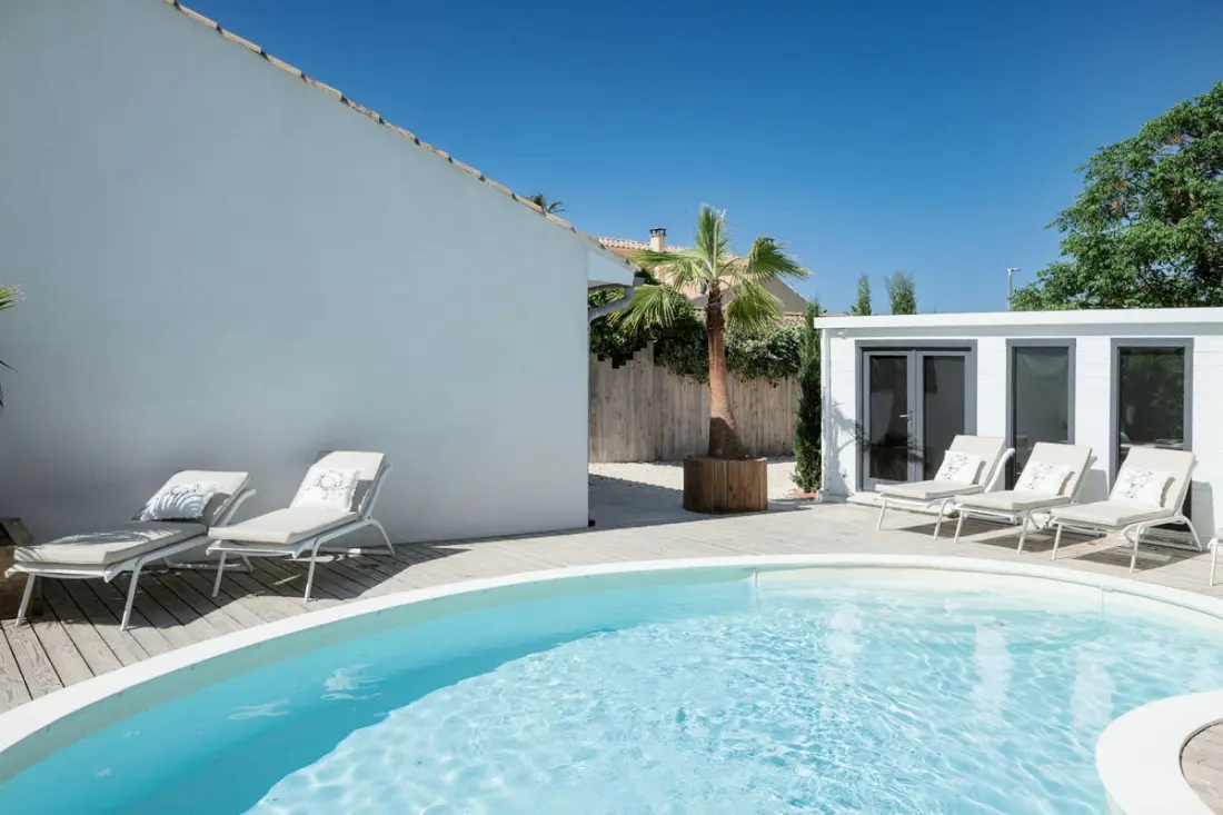 Résidence La Perle Rose Villa Standing 5 étoiles Avec Piscine Jacuzzi Et Superbe Vue