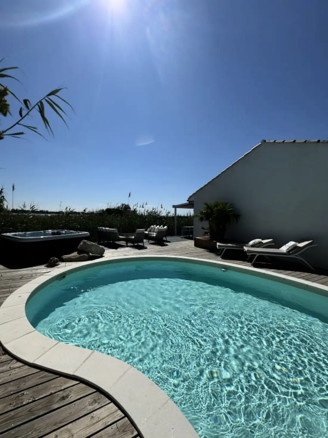 Résidence La Perle Rose Villa Standing 5 étoiles Avec Piscine Jacuzzi Et Superbe Vue