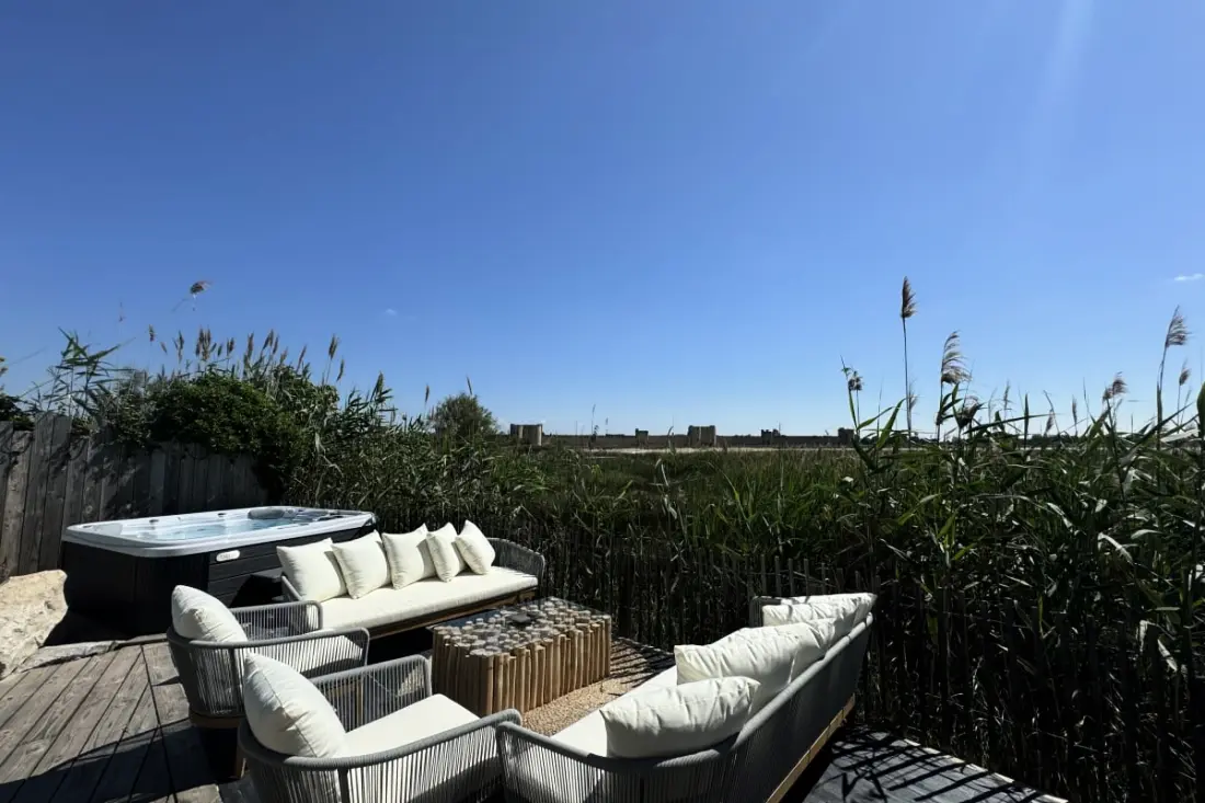 Résidence La Perle Rose Villa Standing 5 étoiles Avec Piscine Jacuzzi Et Superbe Vue