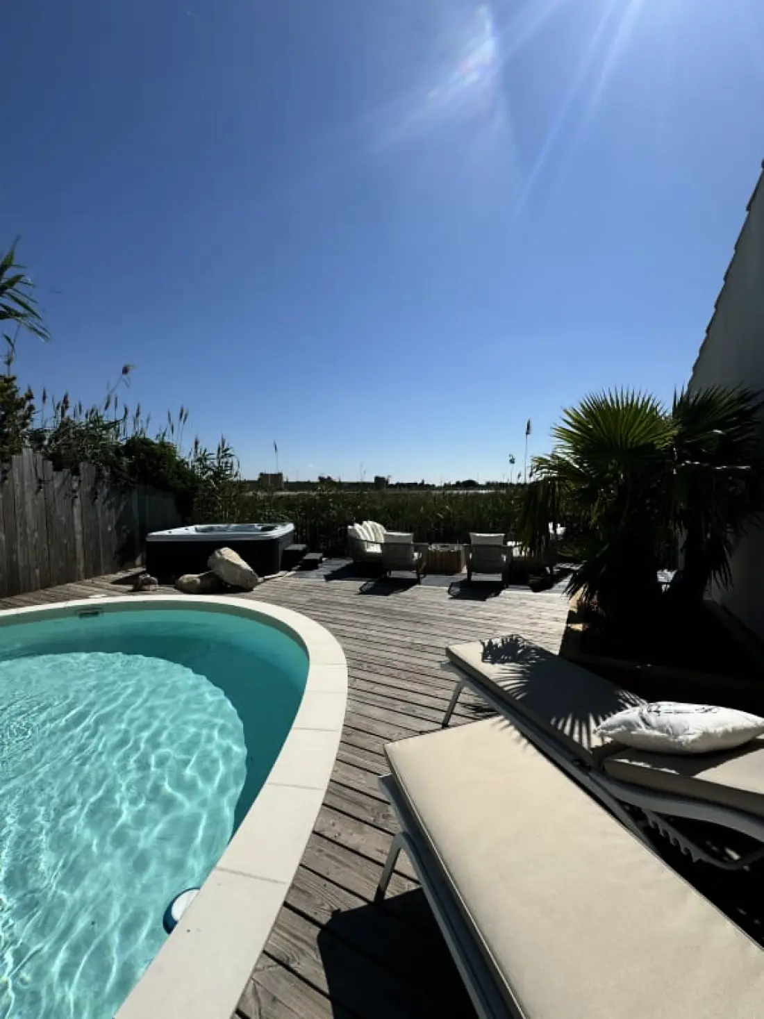 Résidence La Perle Rose Villa Standing 5 étoiles Avec Piscine Jacuzzi Et Superbe Vue