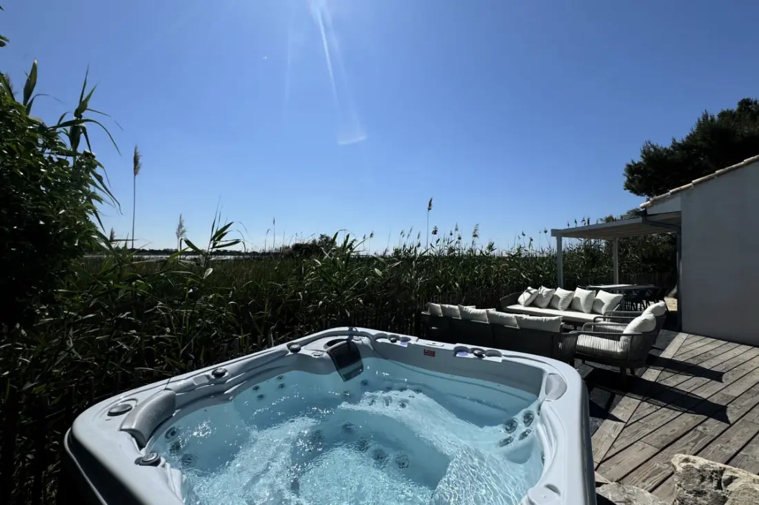 Résidence La Perle Rose Villa Standing 5 étoiles Avec Piscine Jacuzzi Et Superbe Vue