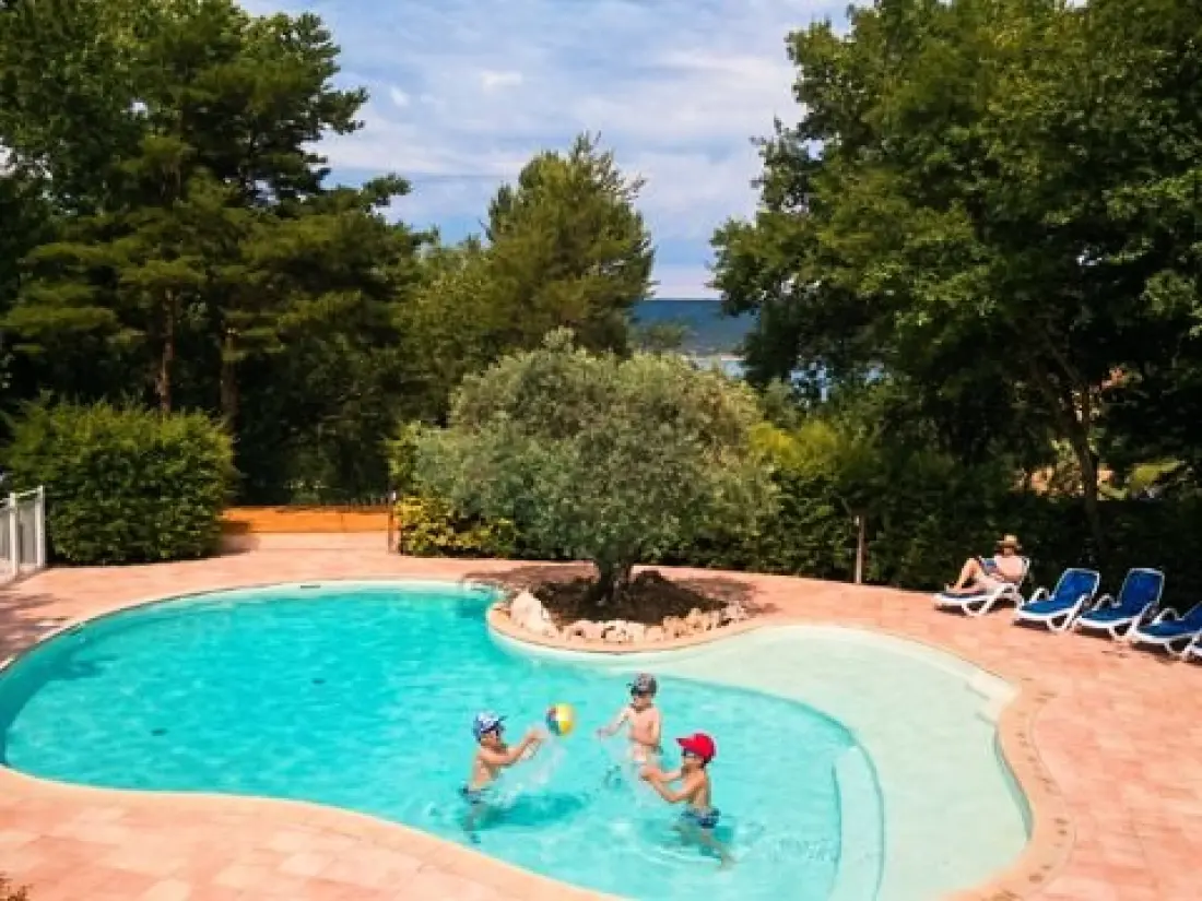 Camping Le Domaine De Chanteraine   3 étoiles★★★