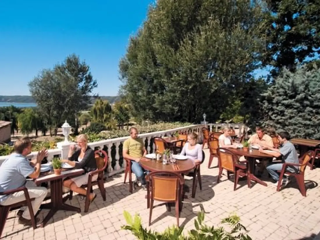 Camping Le Domaine De Chanteraine   3 étoiles★★★