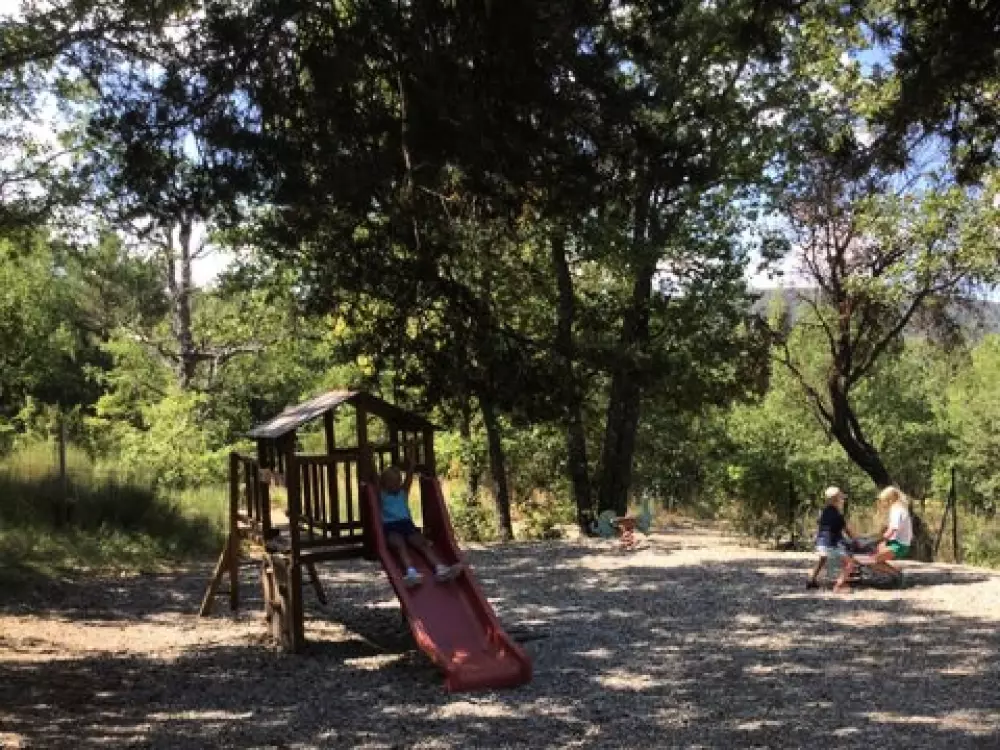 Camping Le Domaine De Chanteraine   3 étoiles★★★