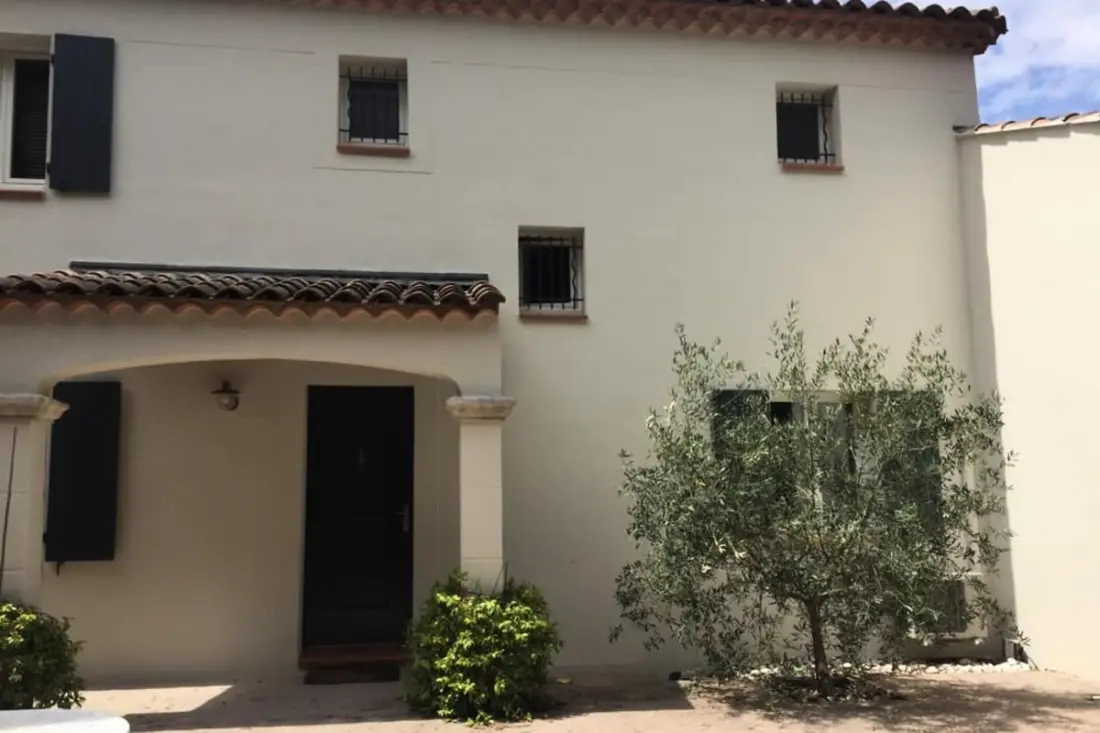 Maison Calme Et Arborée
