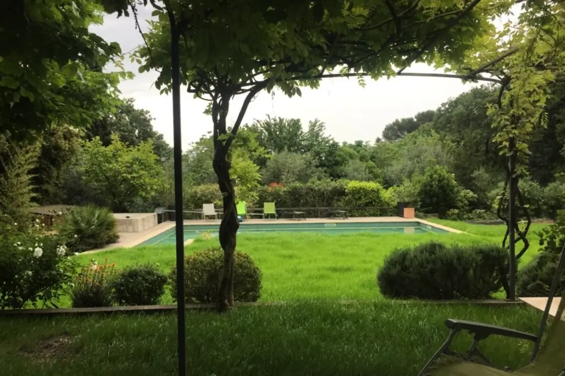 Maison Calme Et Arborée