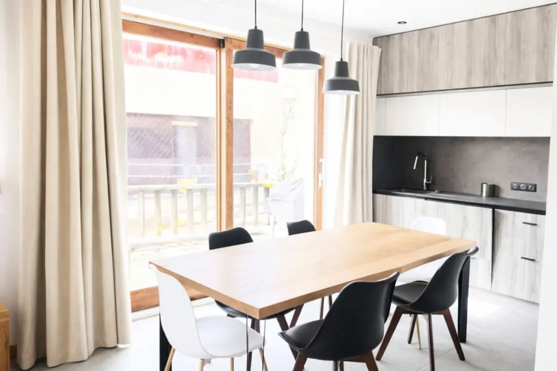 Appartement Rénové Centre-ville Avec Terrasse