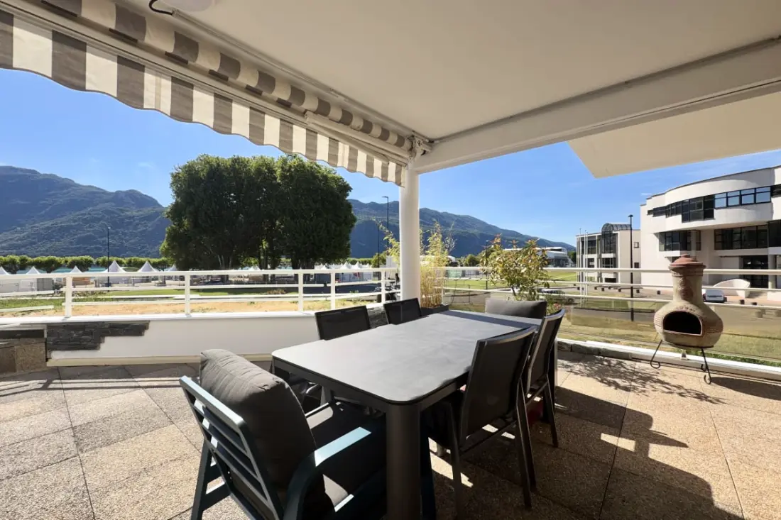 Esplanade Du Lac, T2 Parking Terrasse