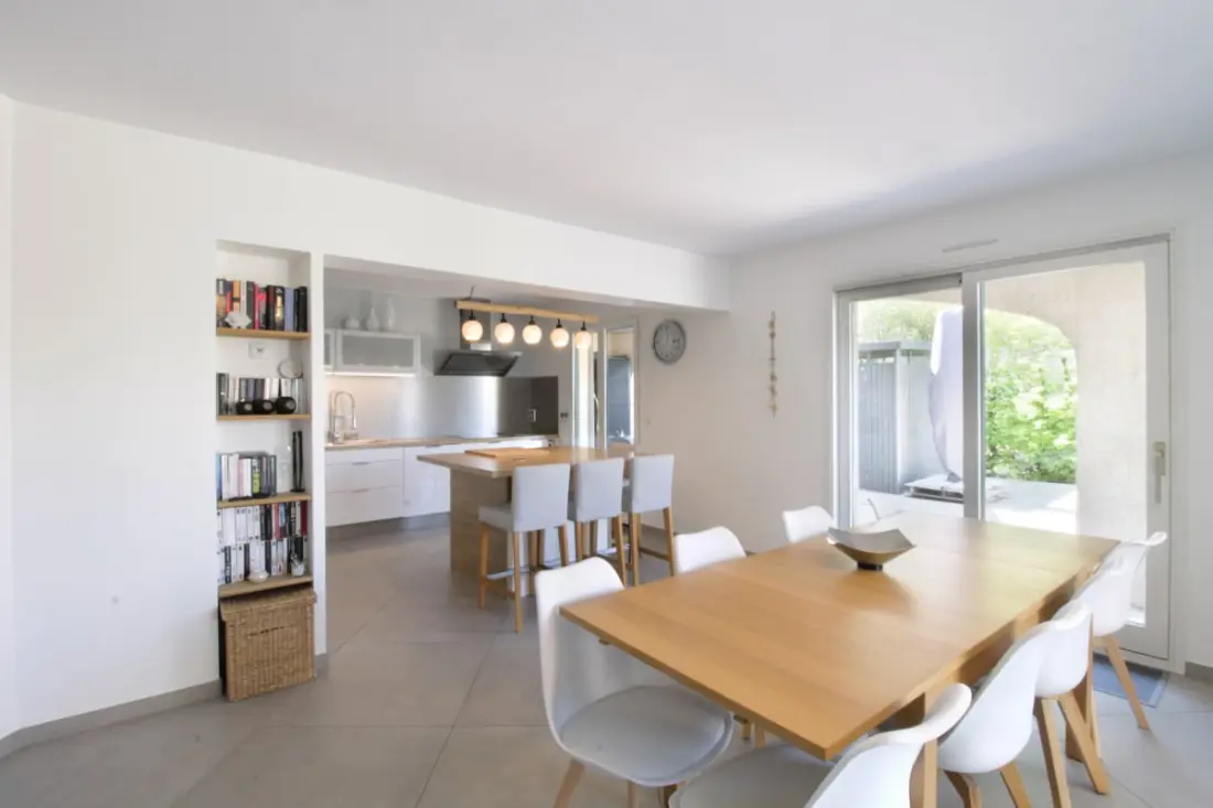 Jolie Maison Mitoyenne Avec Rez-de-jardin à Aix-les-bains