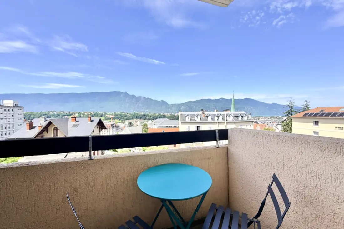 T2 Thermes Et Centre Aix-les-bains Parking