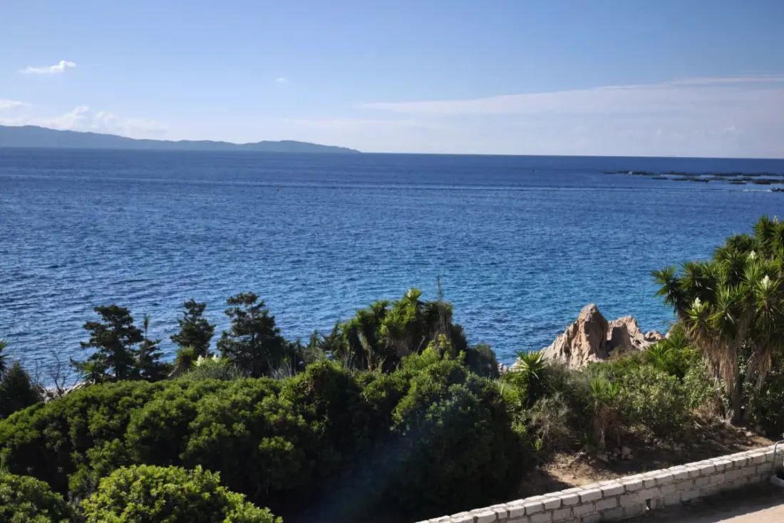Studio Avec Vue Mer Et Piscine, Idéalement Situé