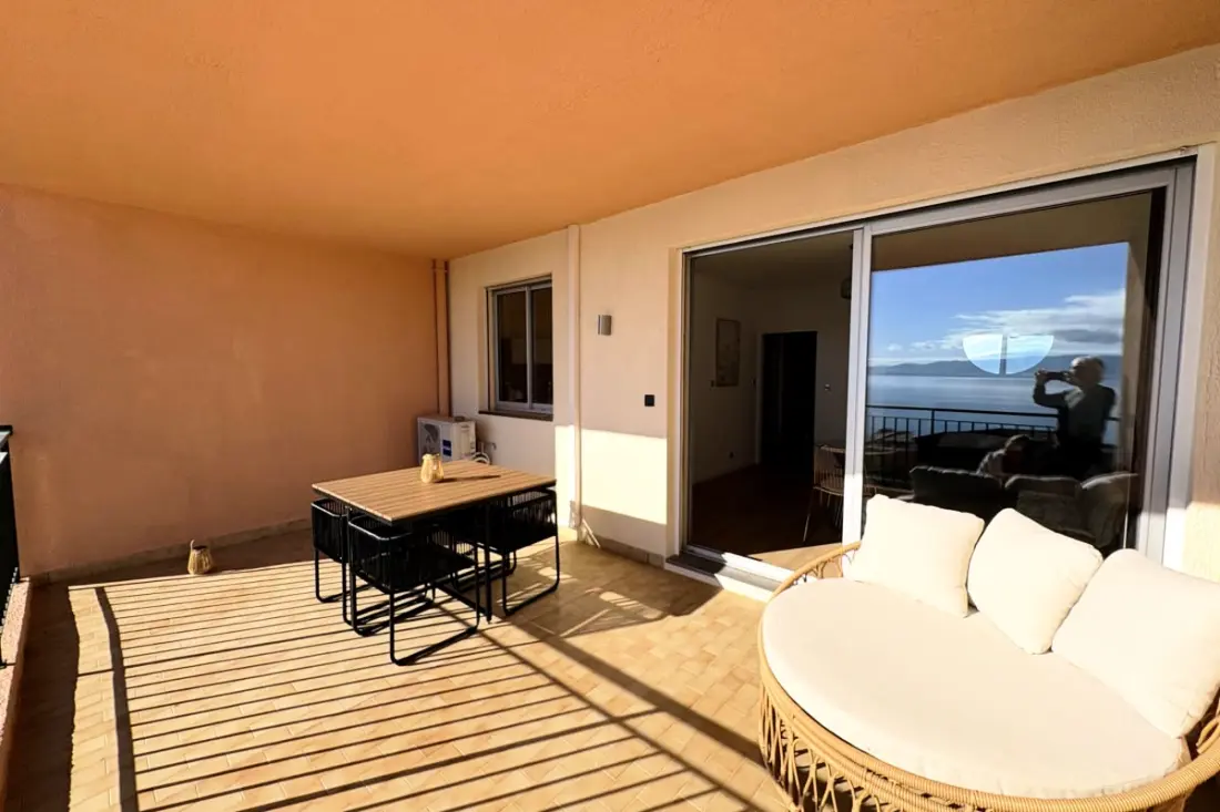 Studio Lumineux Avec Vue Mer à Ajaccio
