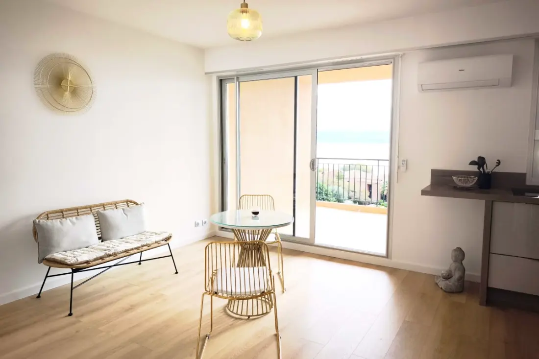 Studio Lumineux Avec Vue Mer à Ajaccio