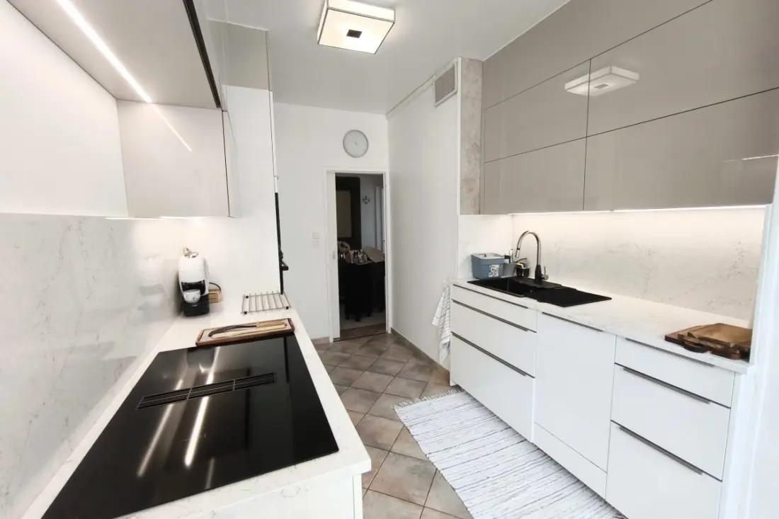 Appartement Avec Balcon - Vue Mer
