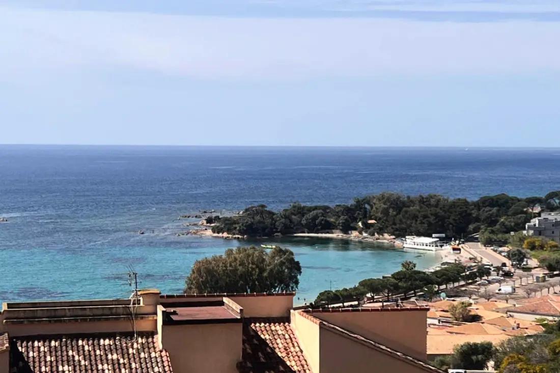 Appartement Avec Balcon - Vue Mer
