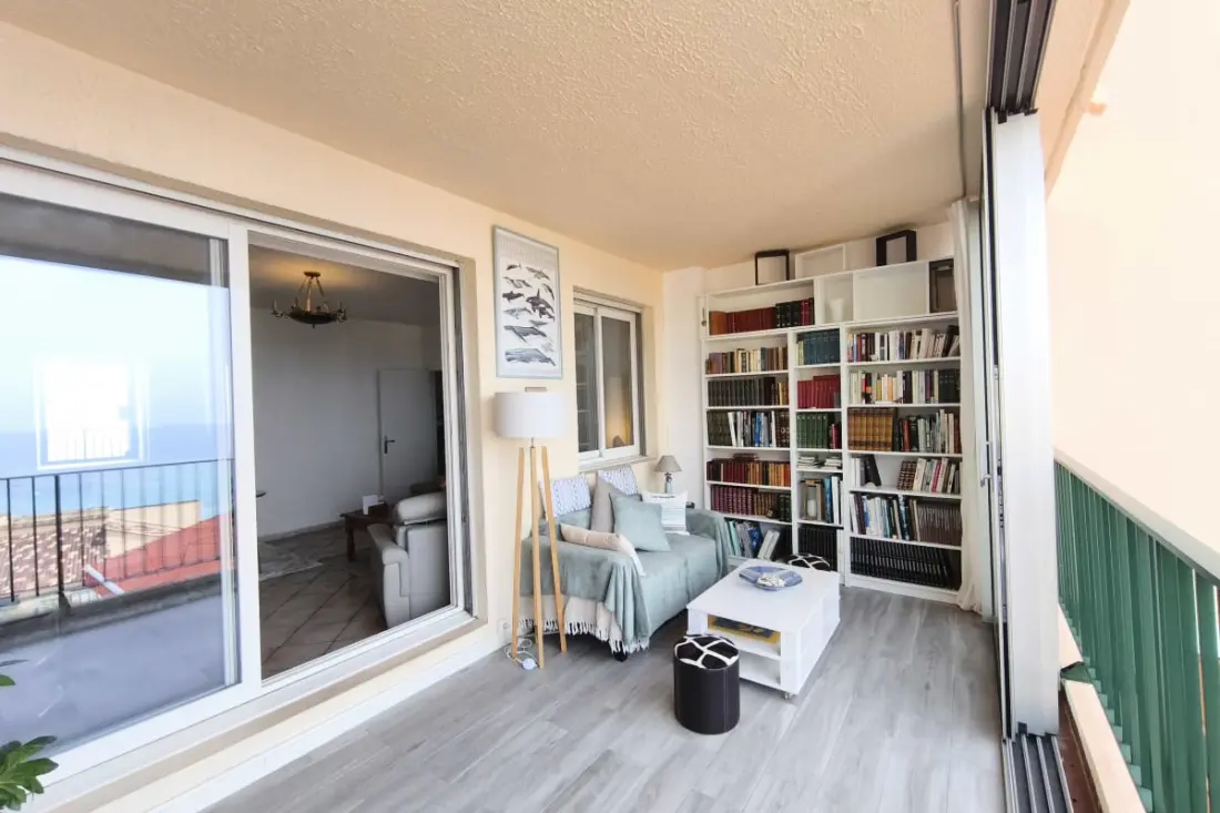 Appartement Avec Balcon - Vue Mer