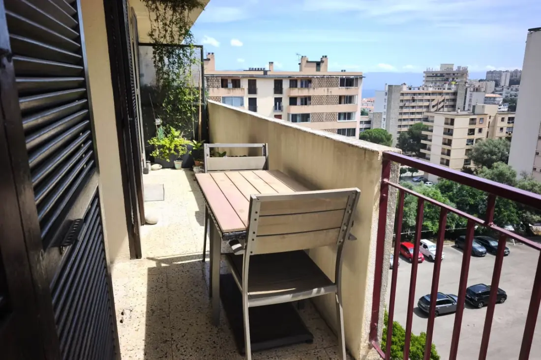 Appartement Lumineux Avec Balcon à Ajaccio