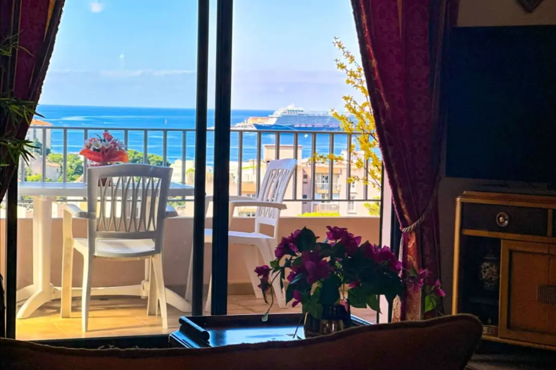 Grand Appartement Lumineux Avec Balcon Et Vue Mer