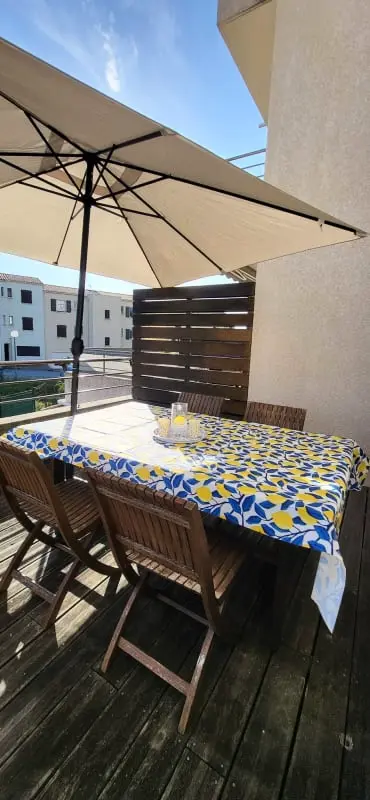 Appartement Lumineux à Agosta, 100m De La Plage