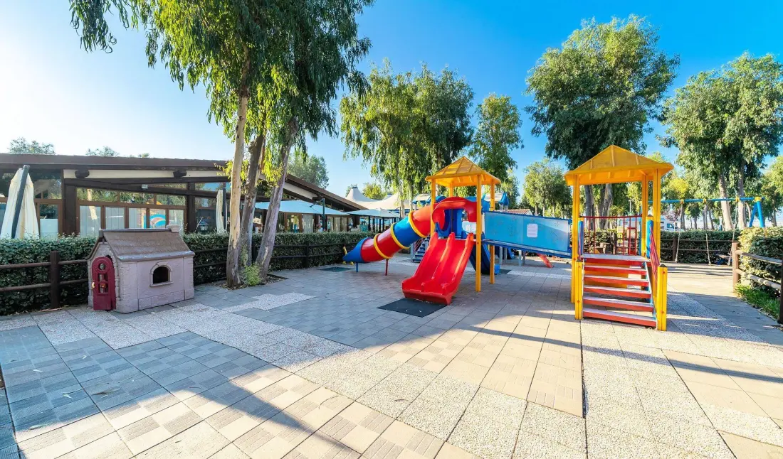 Camping Laguna Blu