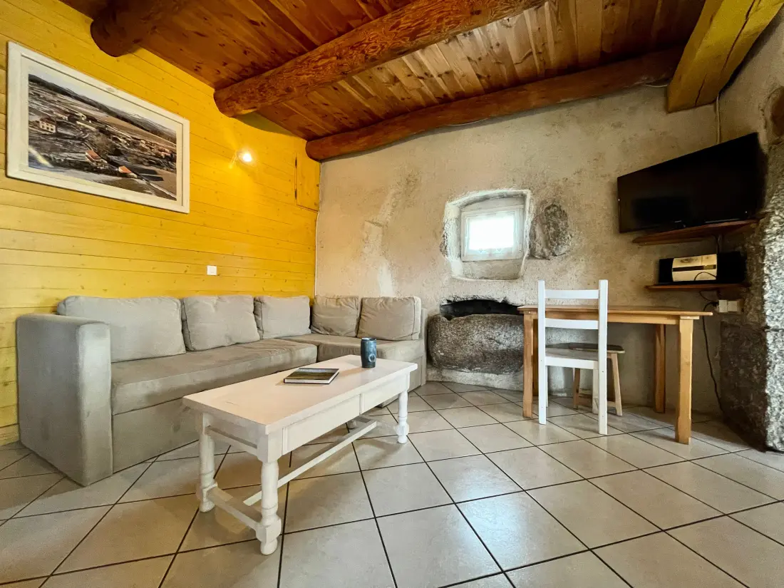 Maison de Vacances Alleyras 4