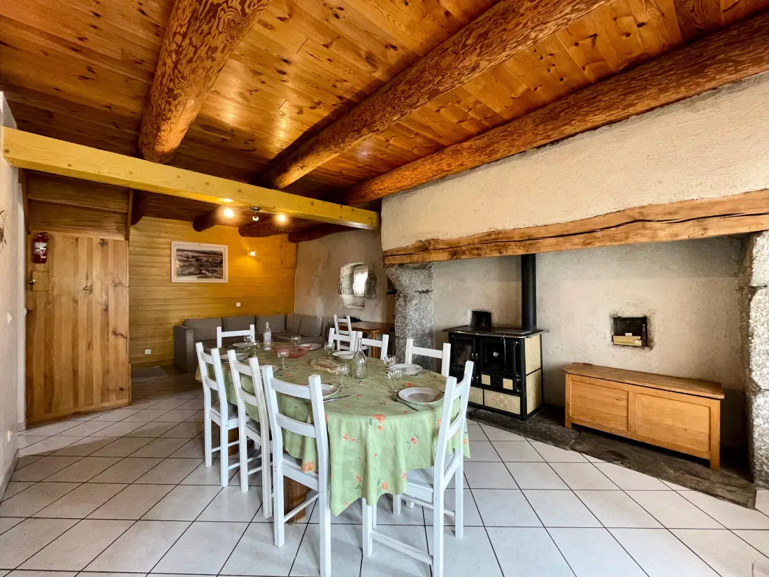 Maison de Vacances Alleyras 4