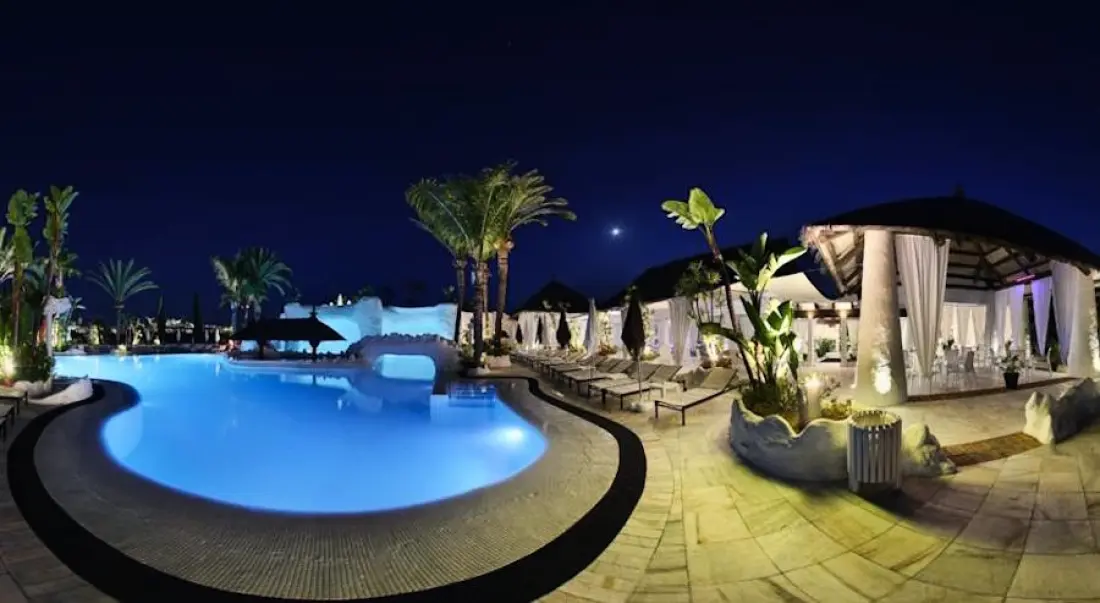 Aparthotel Suite Albayzin del Mar4 étoiles★★★★