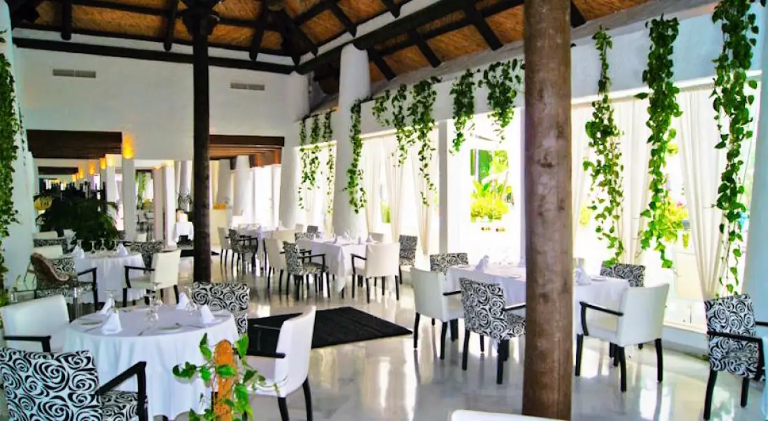 Aparthotel Suite Albayzin del Mar4 étoiles★★★★