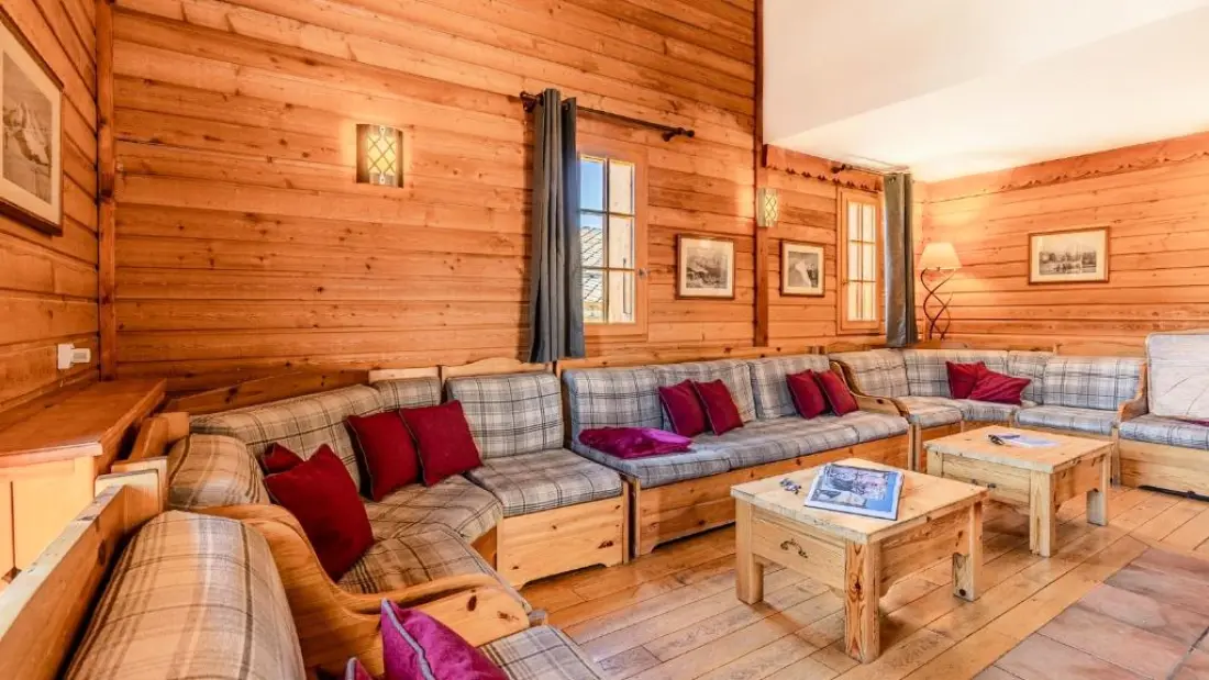 Les Chalets de l'Altiport