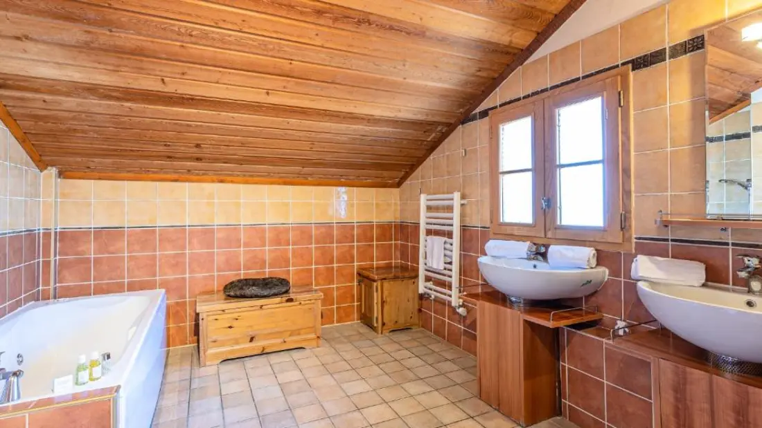 Les Chalets de l'Altiport